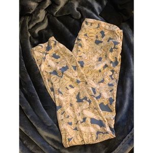 Lularoe Tigger leggings